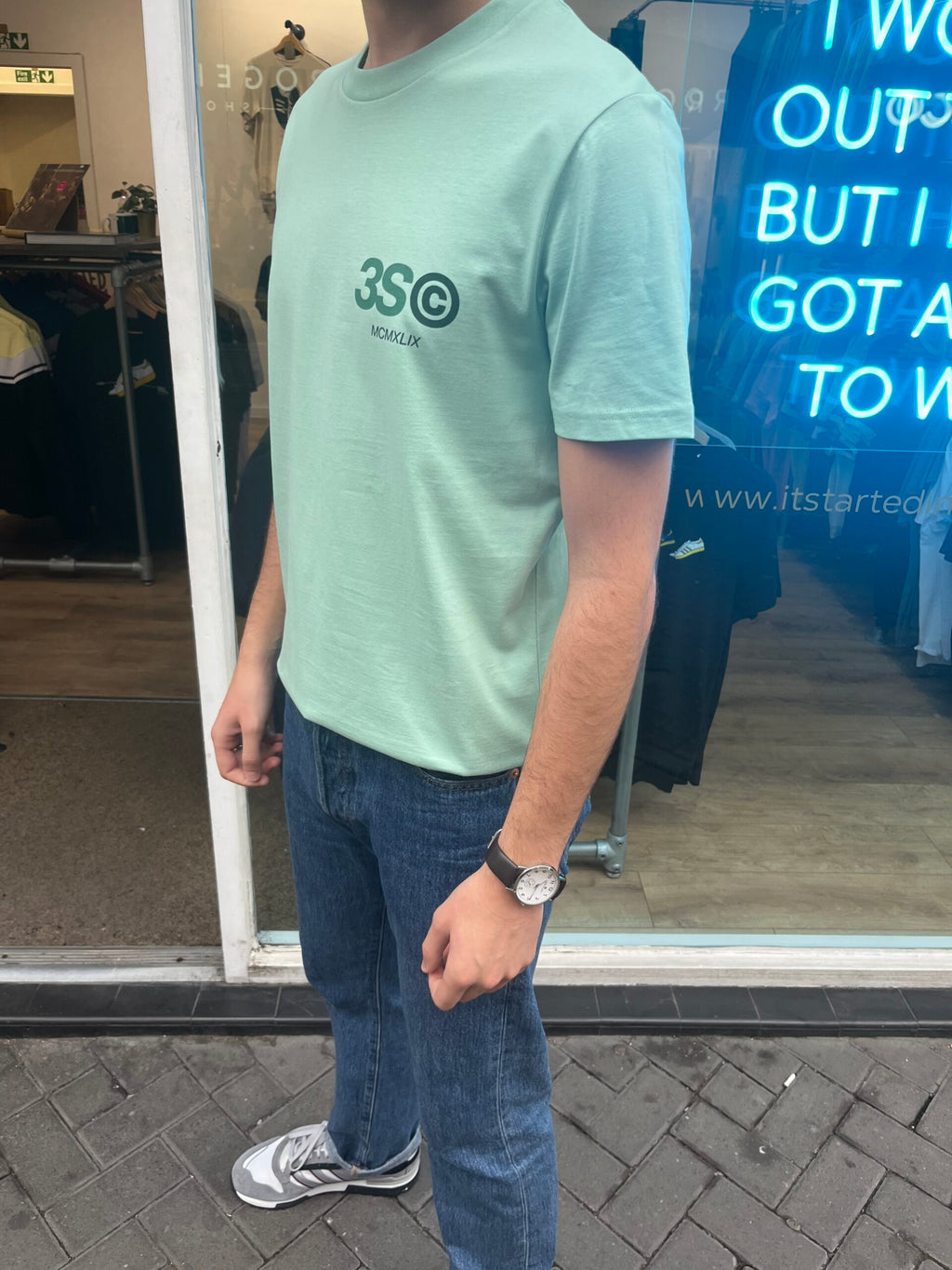 Social Recluse 3 Stripe Runners Club T-Shirt - Mint