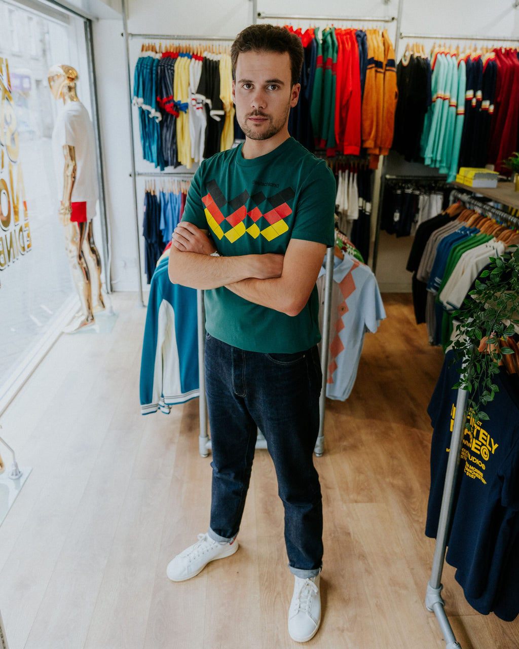 The North Curve Deutschland Tee - Green